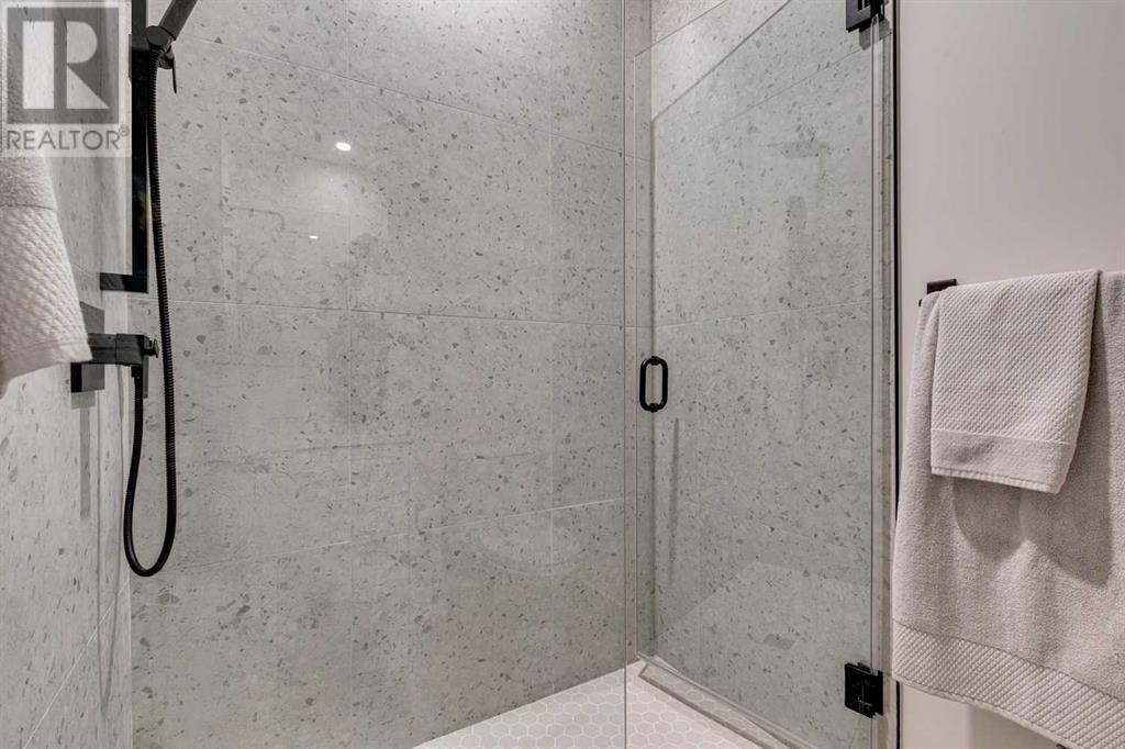 Single Family House for Sale in   Avenue NW Crescent Heights Calgary 