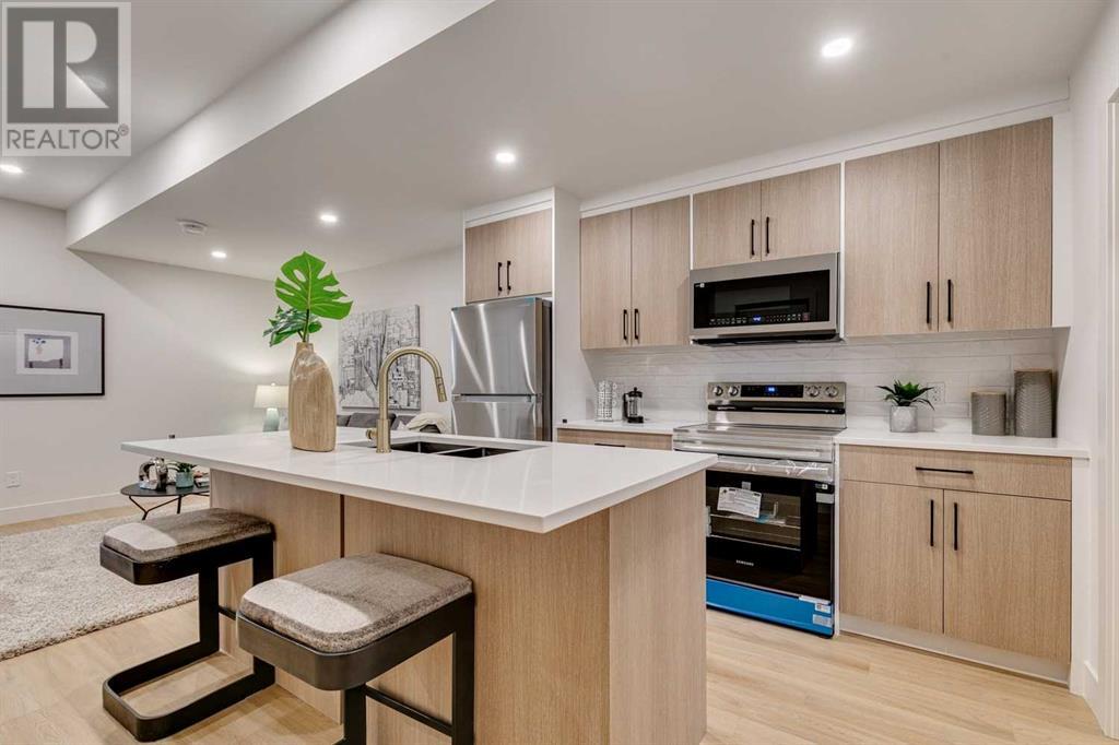 Single Family House for Sale in   Avenue NW Crescent Heights Calgary 