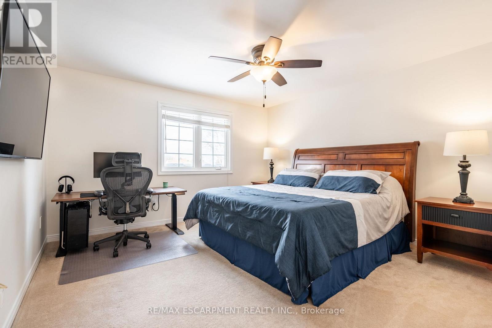 Photo 31 of 2049 Country Club Drive, Burlington ON