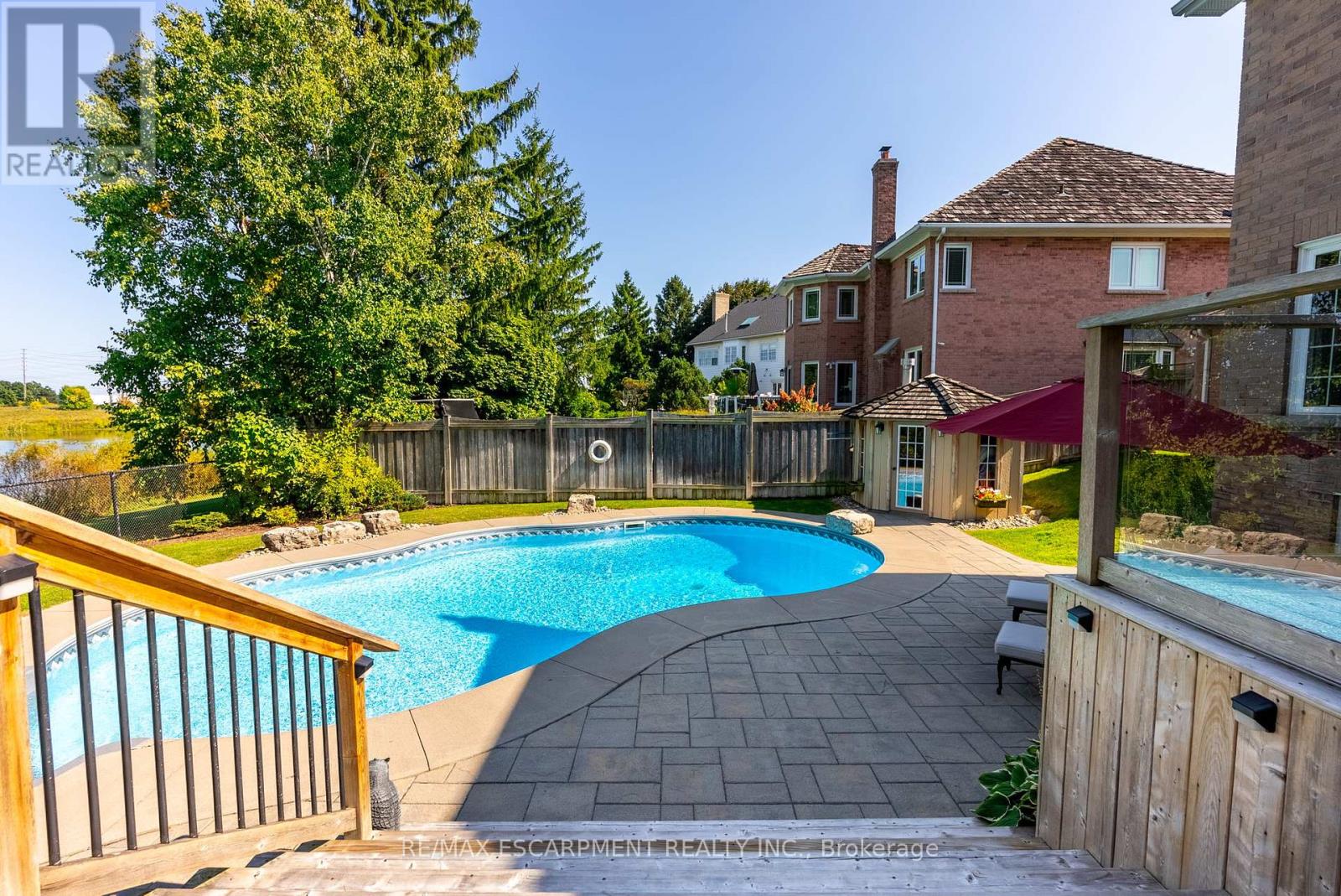 Photo 22 of 2049 Country Club Drive, Burlington ON