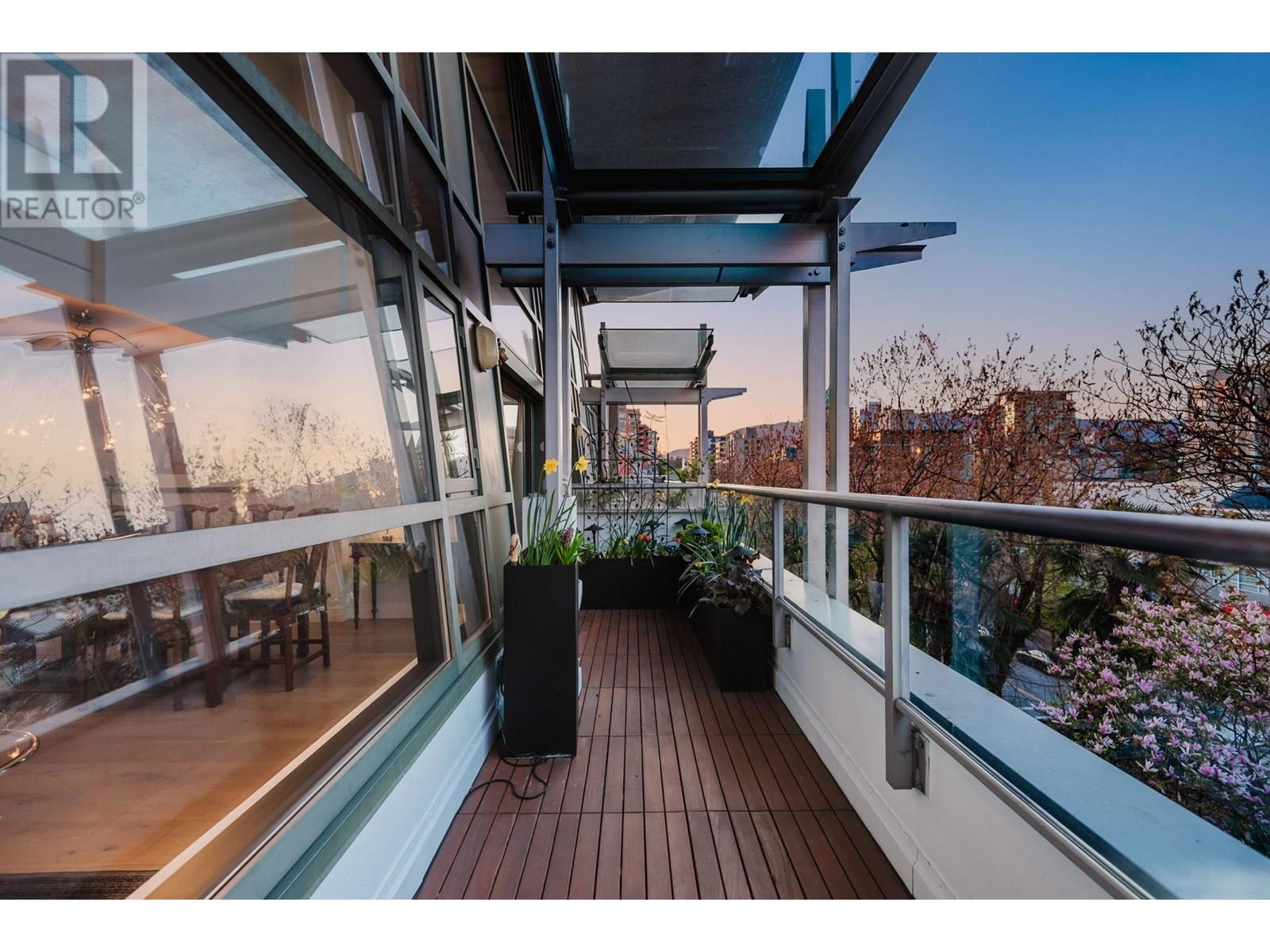 PH7 1688 ROBSON STREET, Vancouver real estate listing R3006407