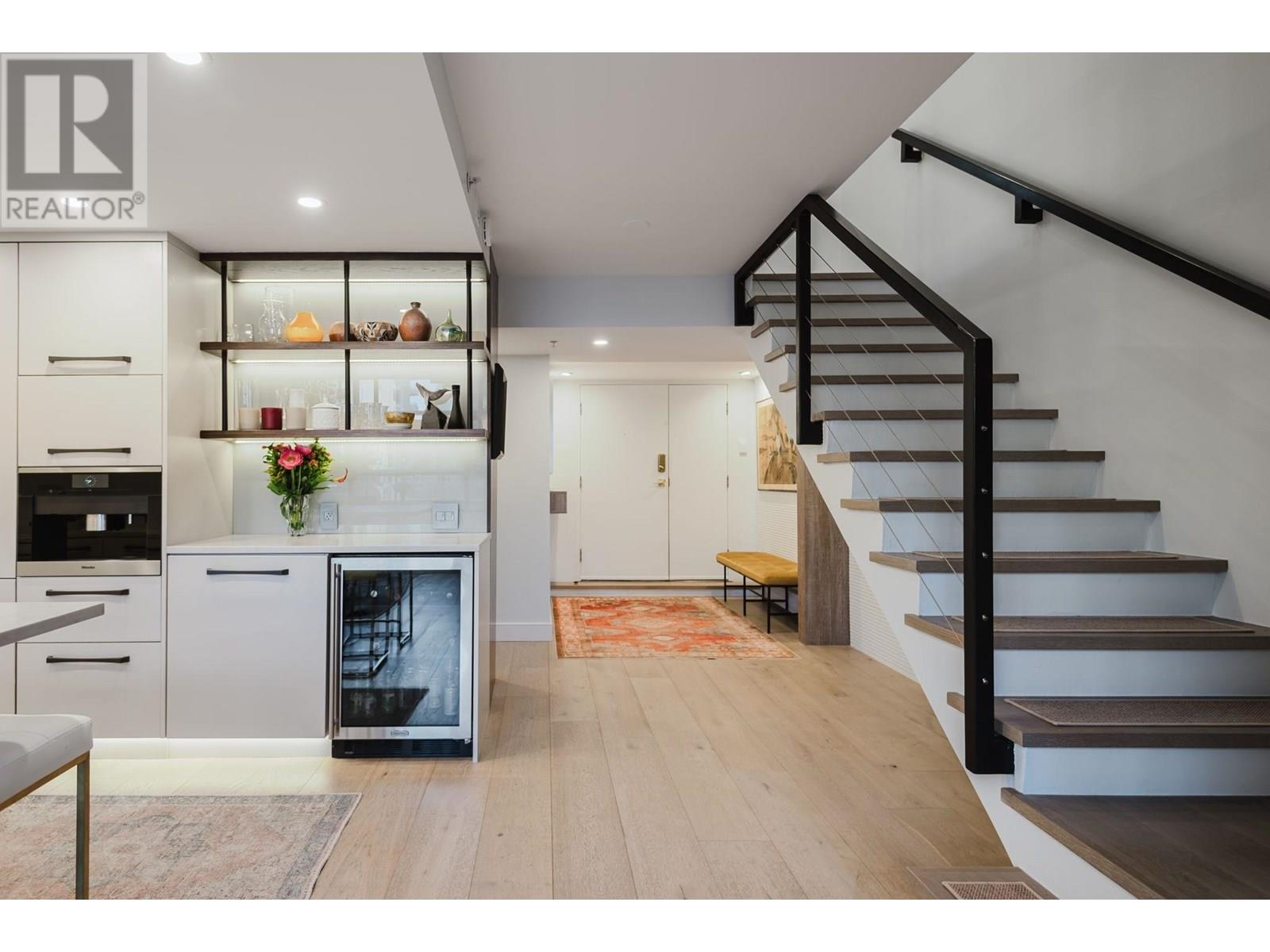 PH7 1688 ROBSON STREET, Vancouver real estate listing R3006407