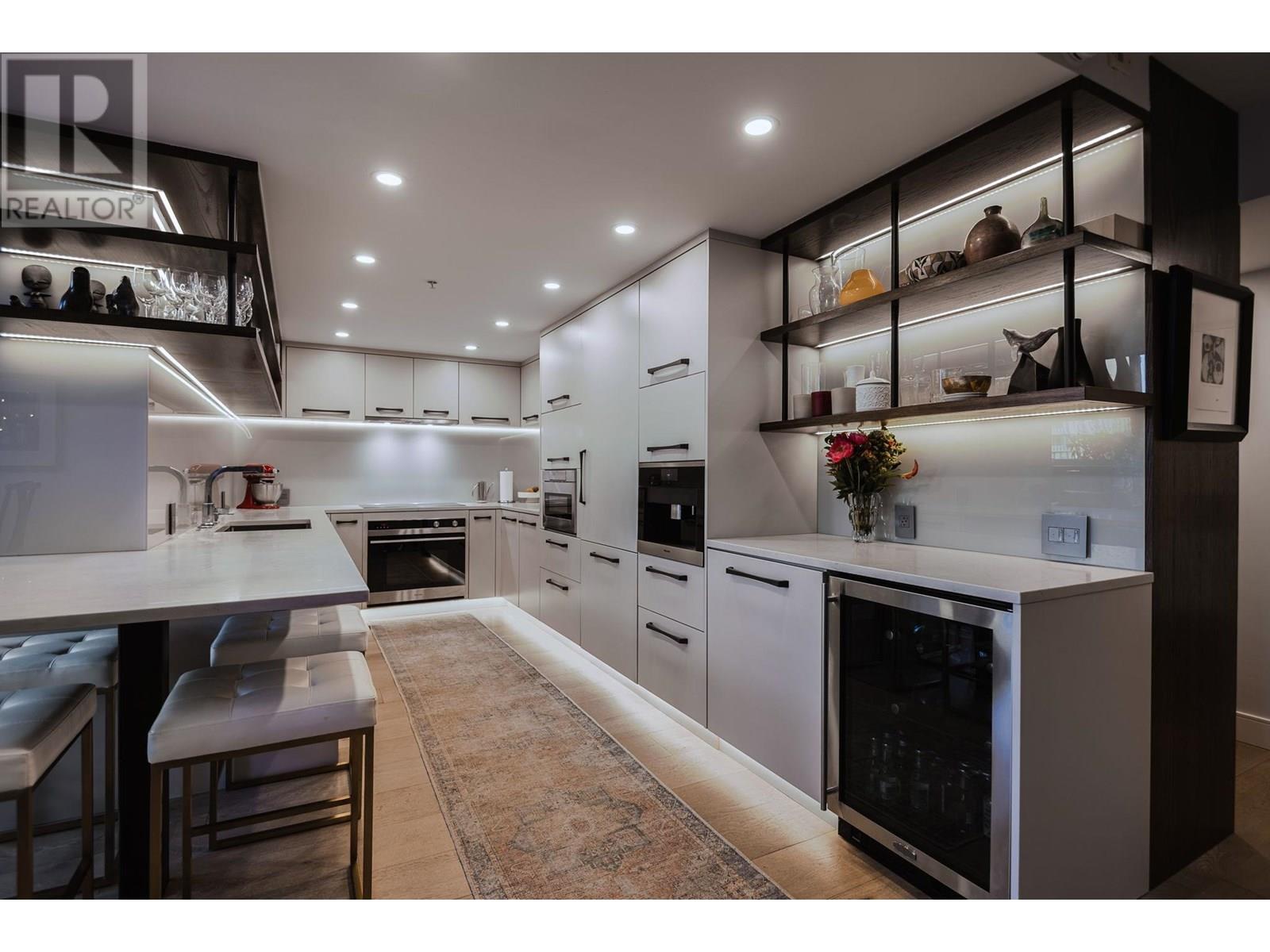 PH7 1688 ROBSON STREET, Vancouver real estate listing R3006407