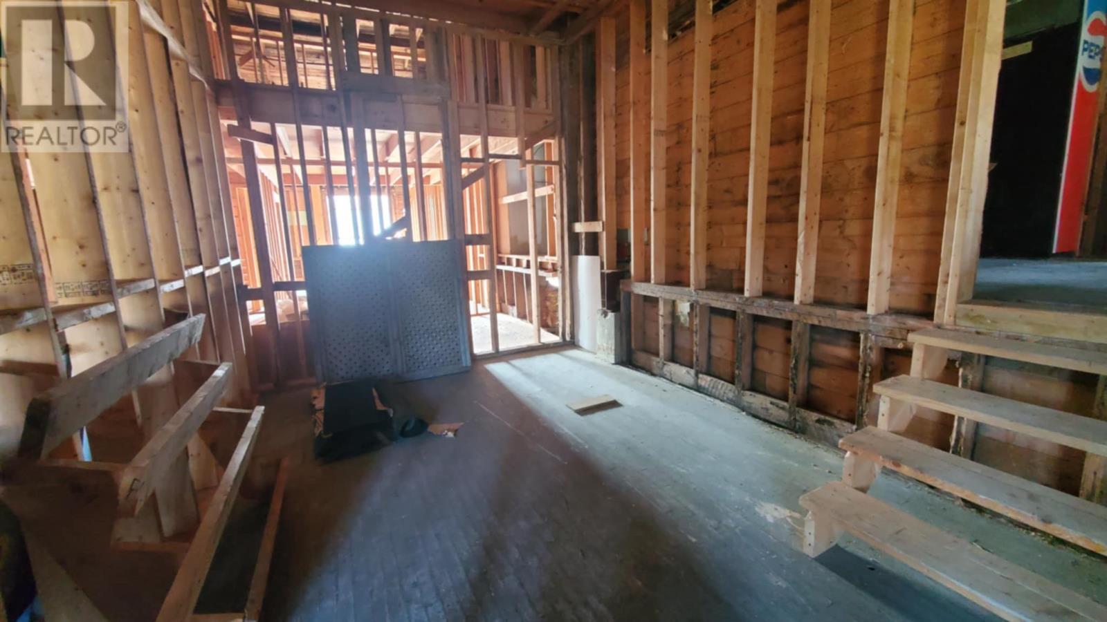 239-245 EAST STREET - 26