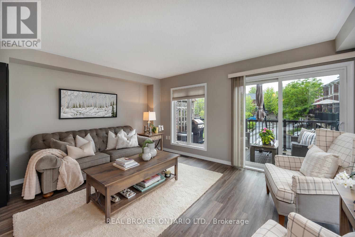 Photo 11 of 9 571 Longworth Avenue, Clarington ON