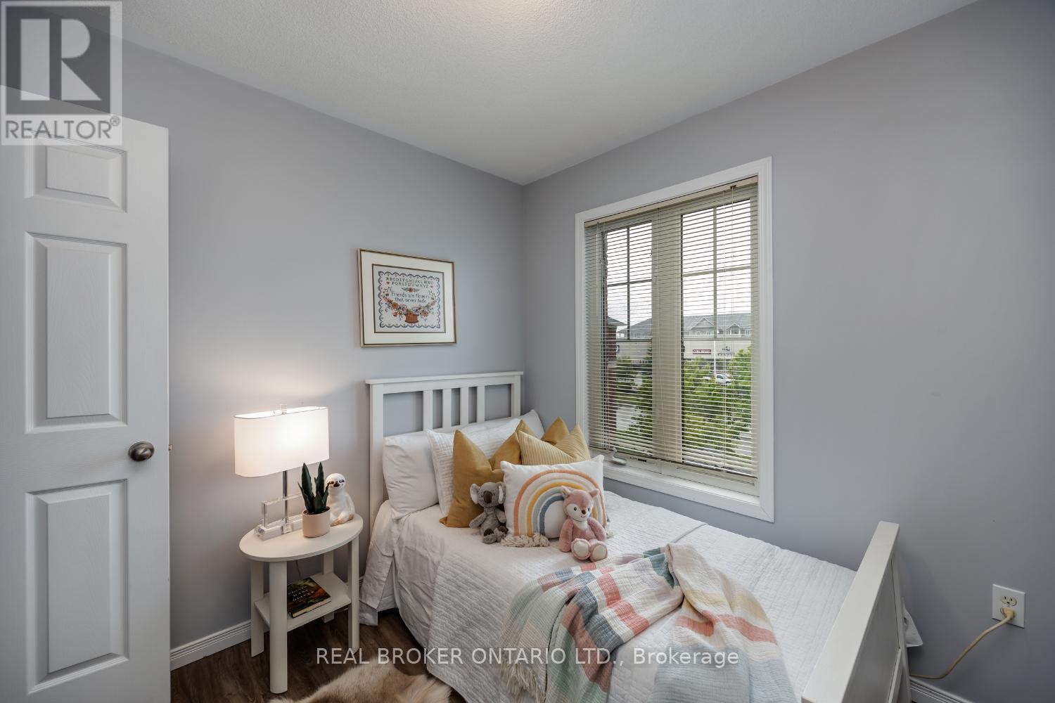 Photo 16 of 9 571 Longworth Avenue, Clarington ON