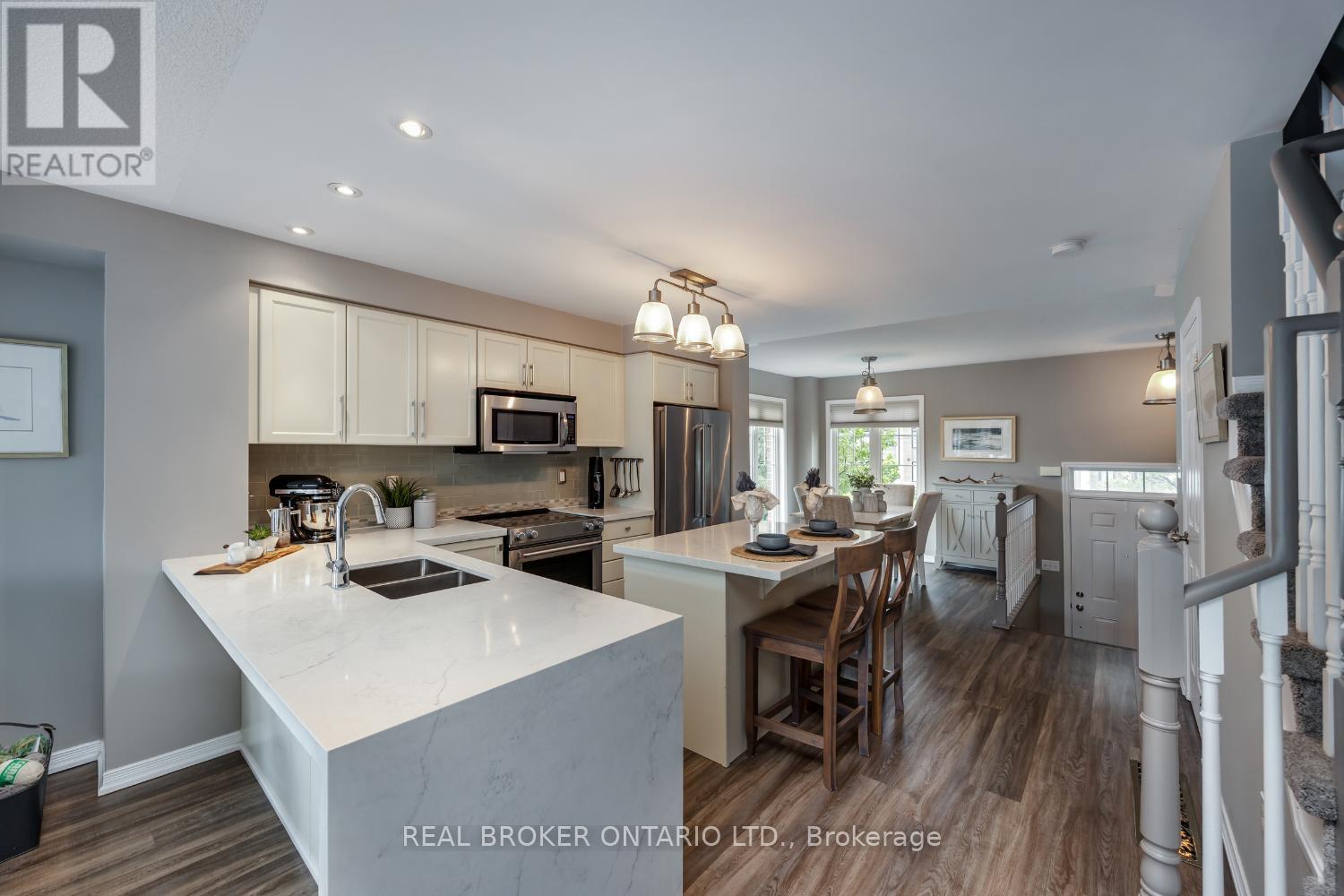 Photo 4 of 9 571 Longworth Avenue, Clarington ON