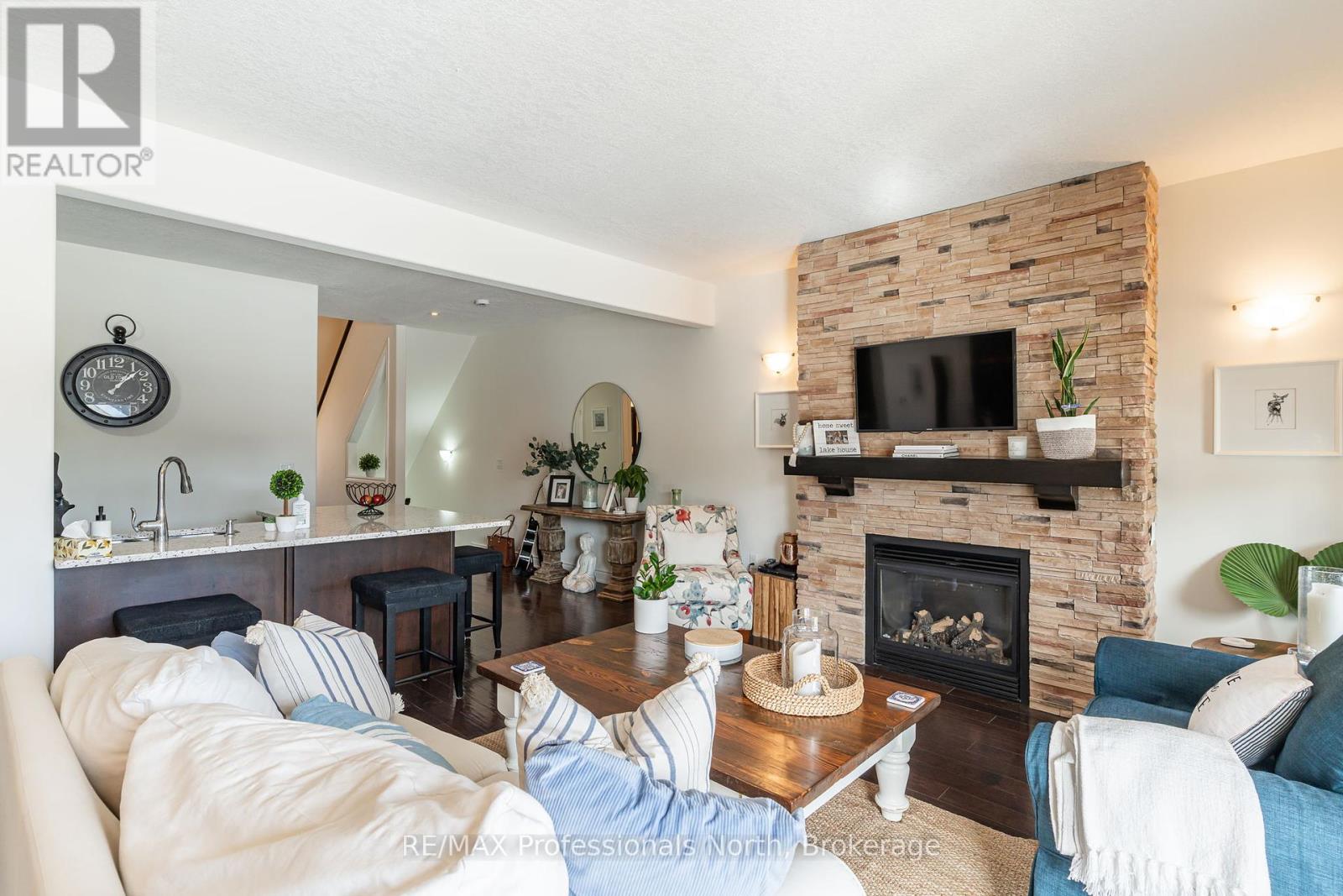#13 68 WEBB CIRCLE - 16