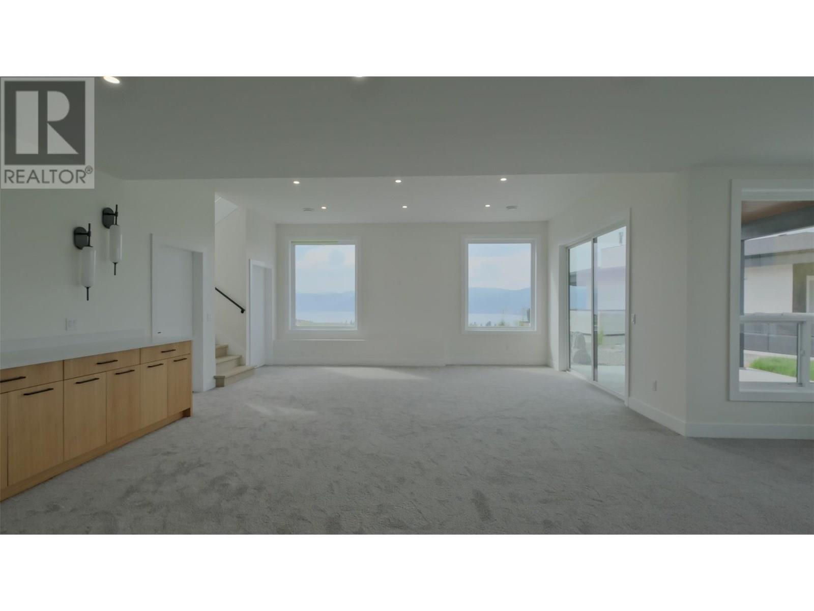  402 Trestle Ridge Drive, Kelowna