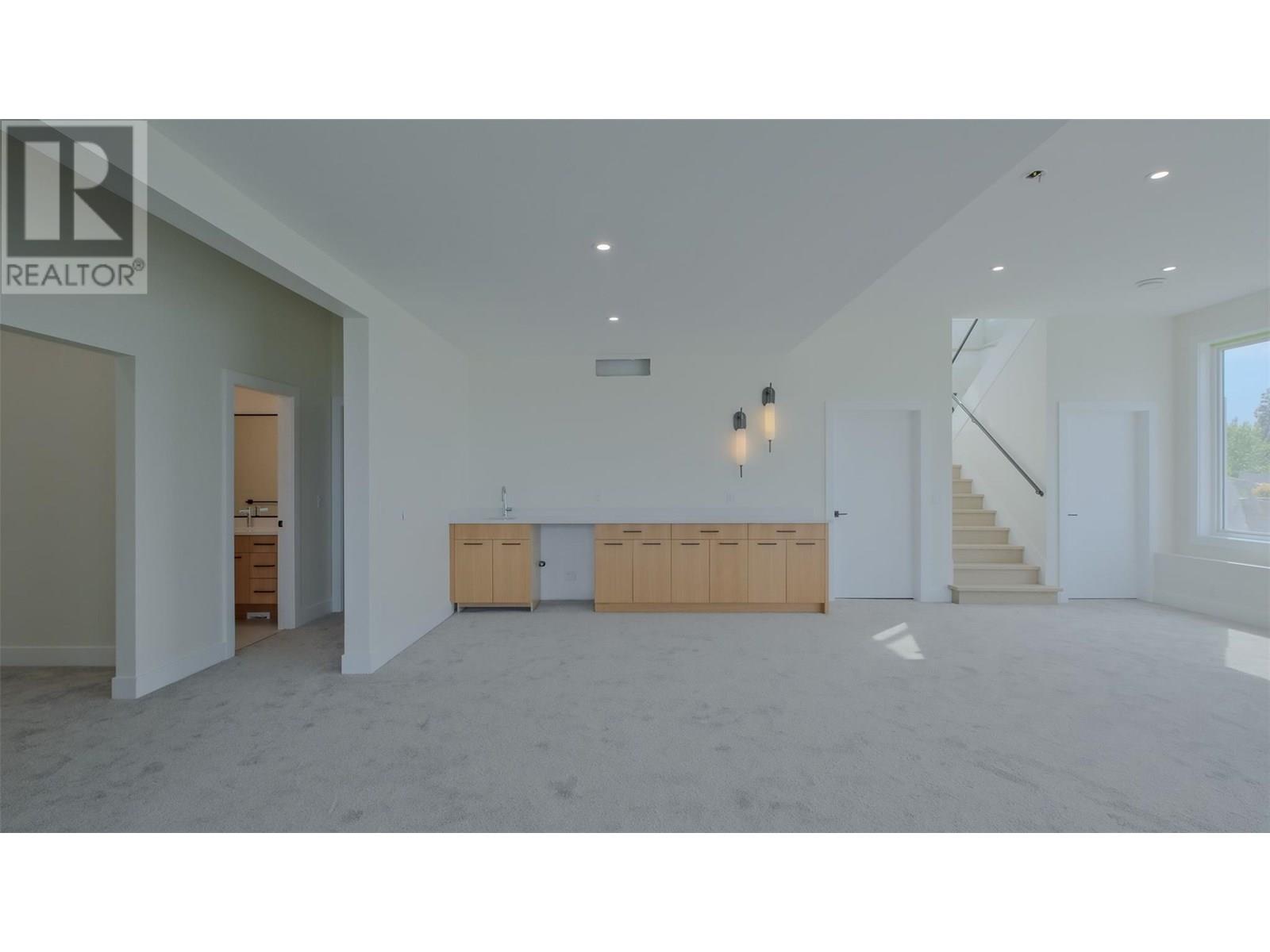  402 Trestle Ridge Drive, Kelowna