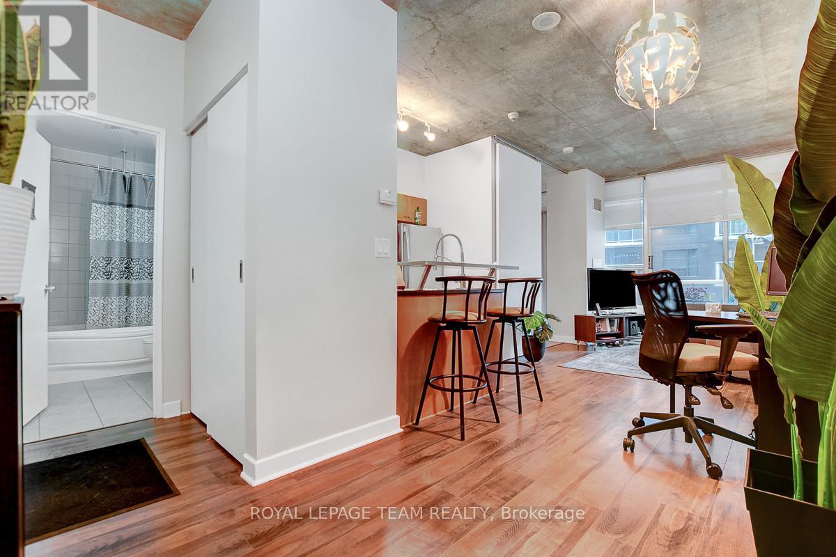 Photo 6 of 705 179 George Street, Ottawa ON