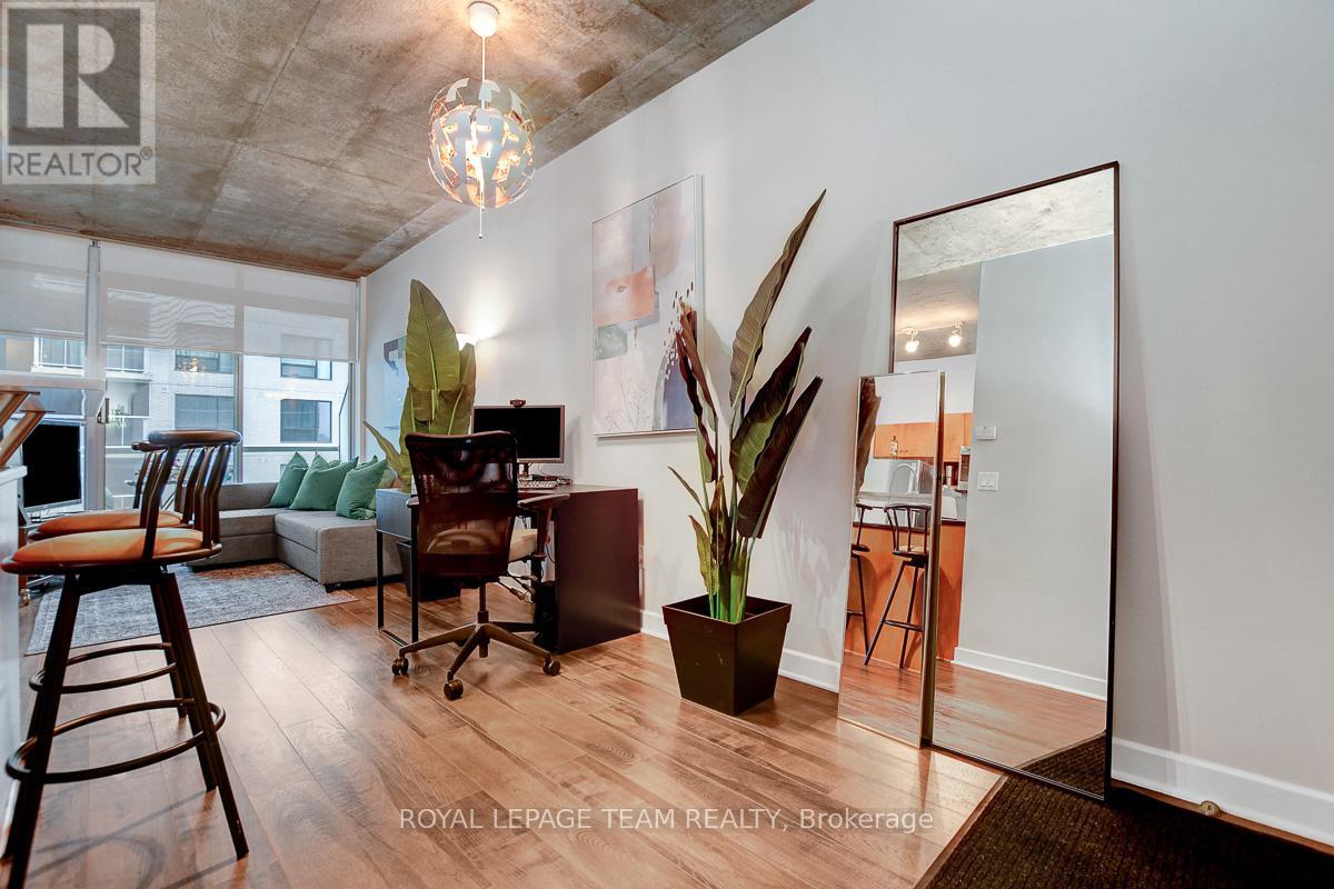 Photo 7 of 705 179 George Street, Ottawa ON