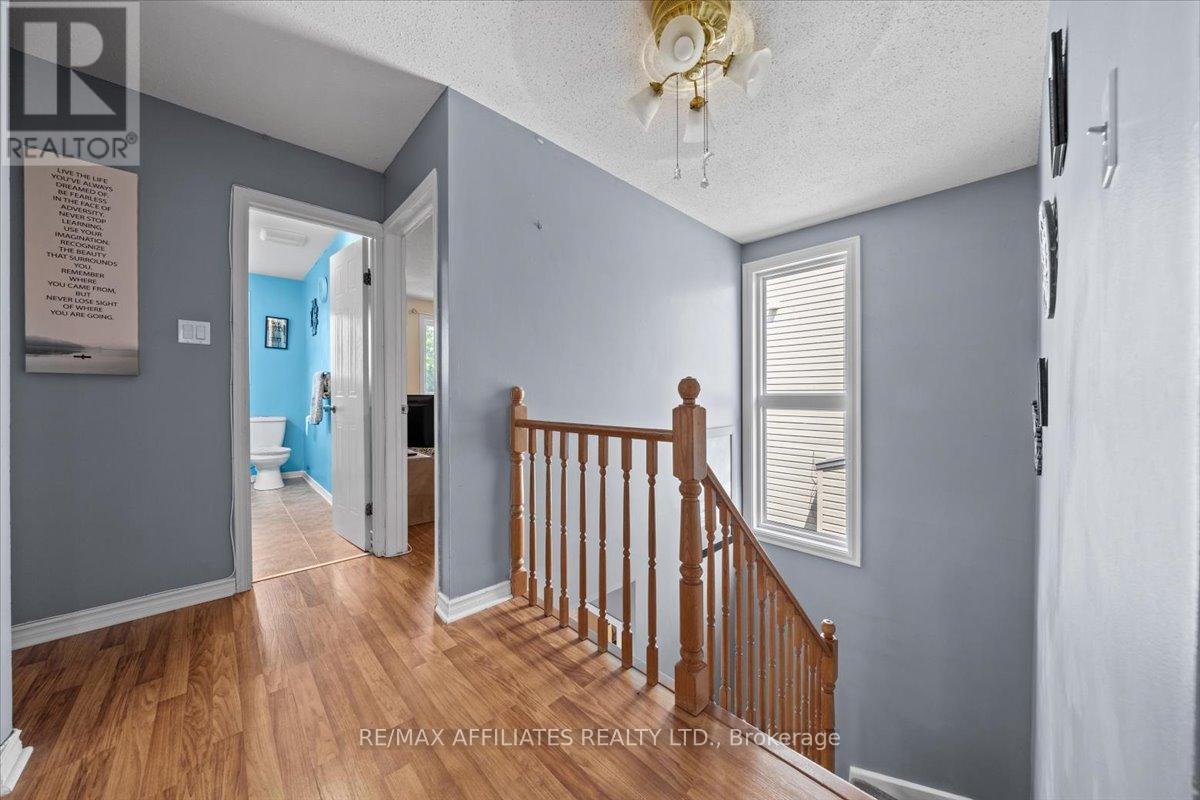 Photo 17 of 300 Sylvie Terrace, Ottawa ON