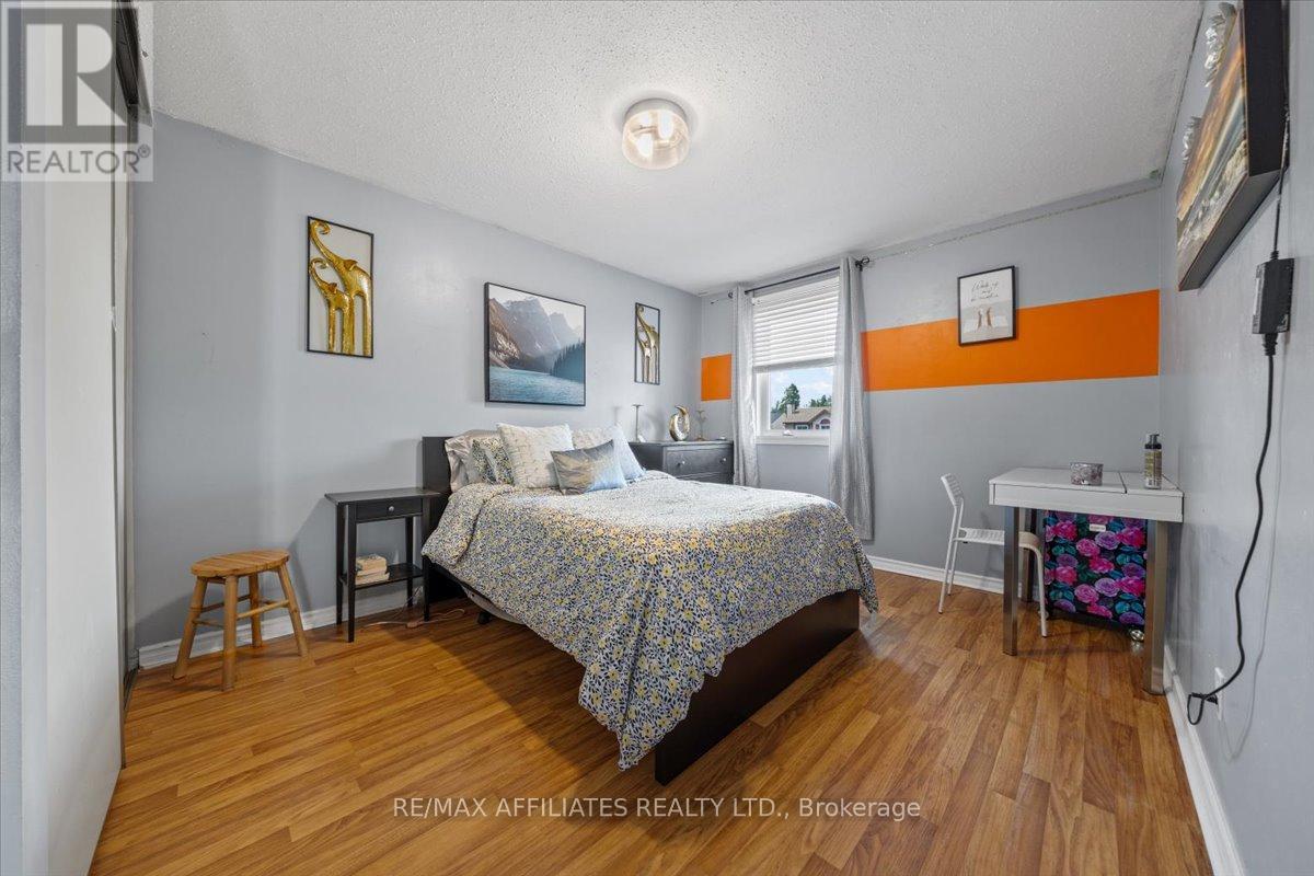 Photo 19 of 300 Sylvie Terrace, Ottawa ON