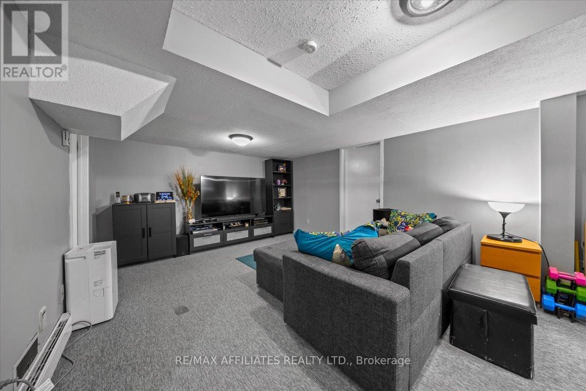 Photo 27 of 300 Sylvie Terrace, Ottawa ON