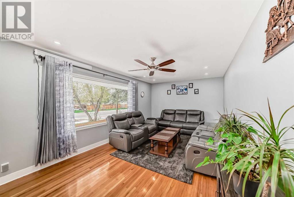 Single Family House Bungalow for Sale in   Avenue NW Capitol Hill Calgary 