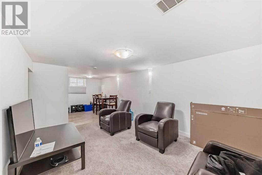 Single Family House Bungalow for Sale in   Avenue NW Capitol Hill Calgary 