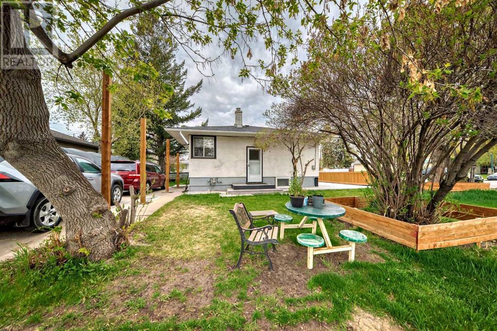 Single Family House Bungalow for Sale in   Avenue NW Capitol Hill Calgary 