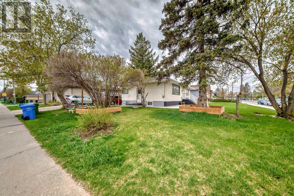 Single Family House Bungalow for Sale in   Avenue NW Capitol Hill Calgary 