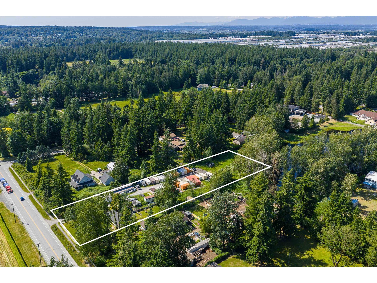 Photo 8 of 19675 16 Avenue, Langley BC