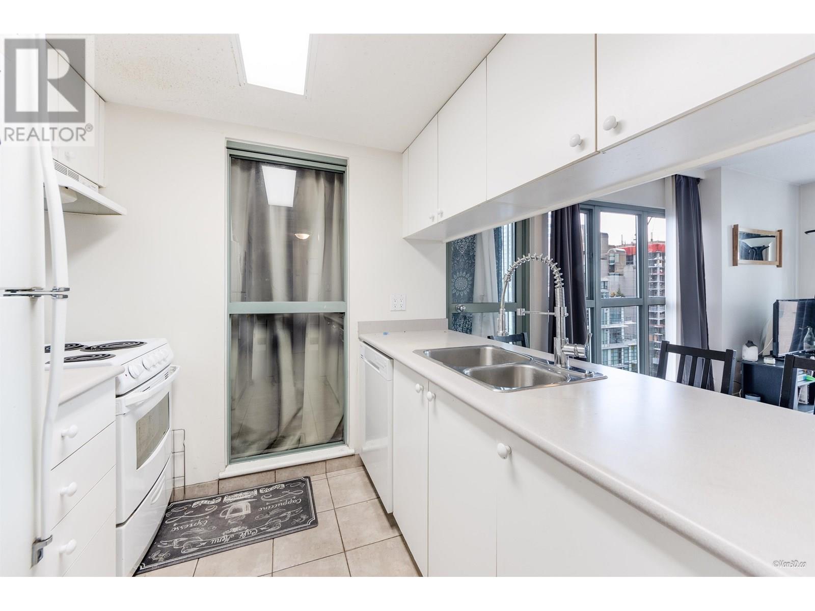 Photo 13 of 1902 1188 Howe Street, Vancouver BC