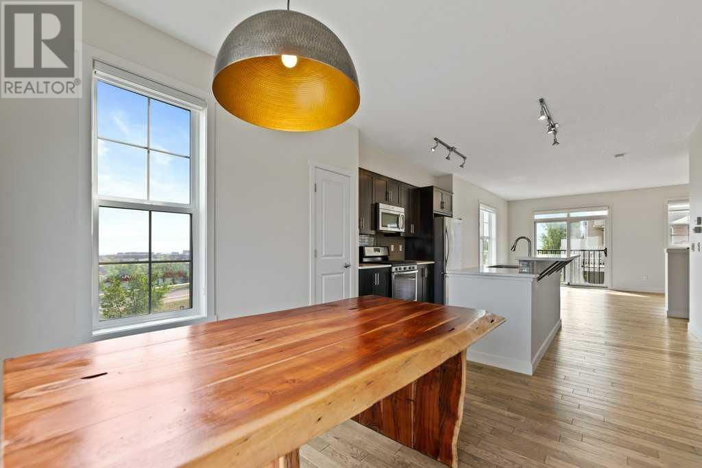 Single Family House for Sale in  Nolanfield Villas NW Nolan Hill Calgary 