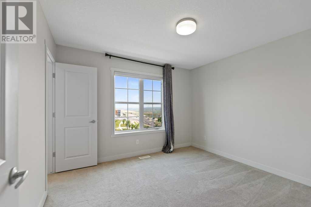 Single Family House for Sale in  Nolanfield Villas NW Nolan Hill Calgary 
