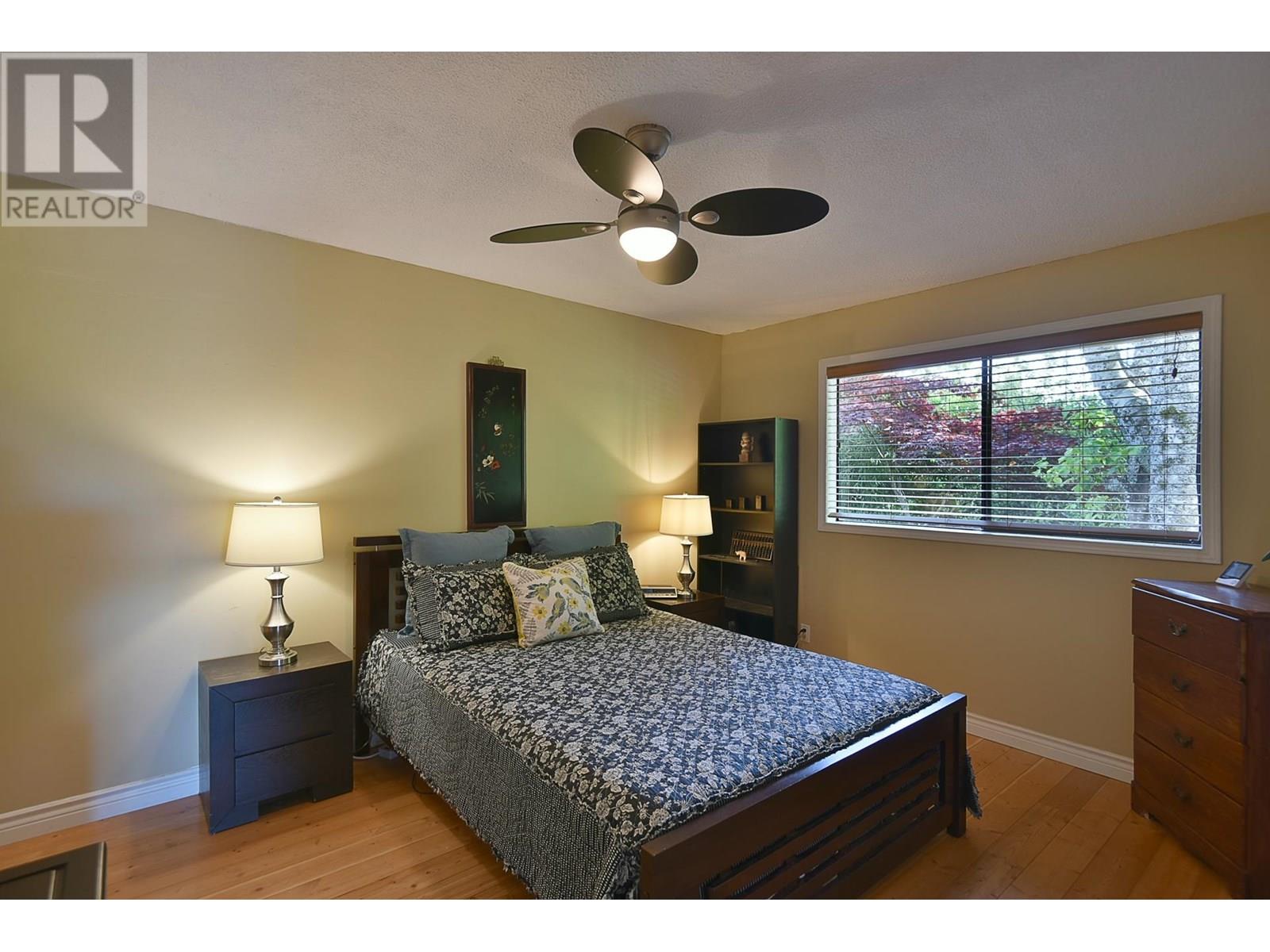 5345 SELMA PARK ROAD, Sechelt