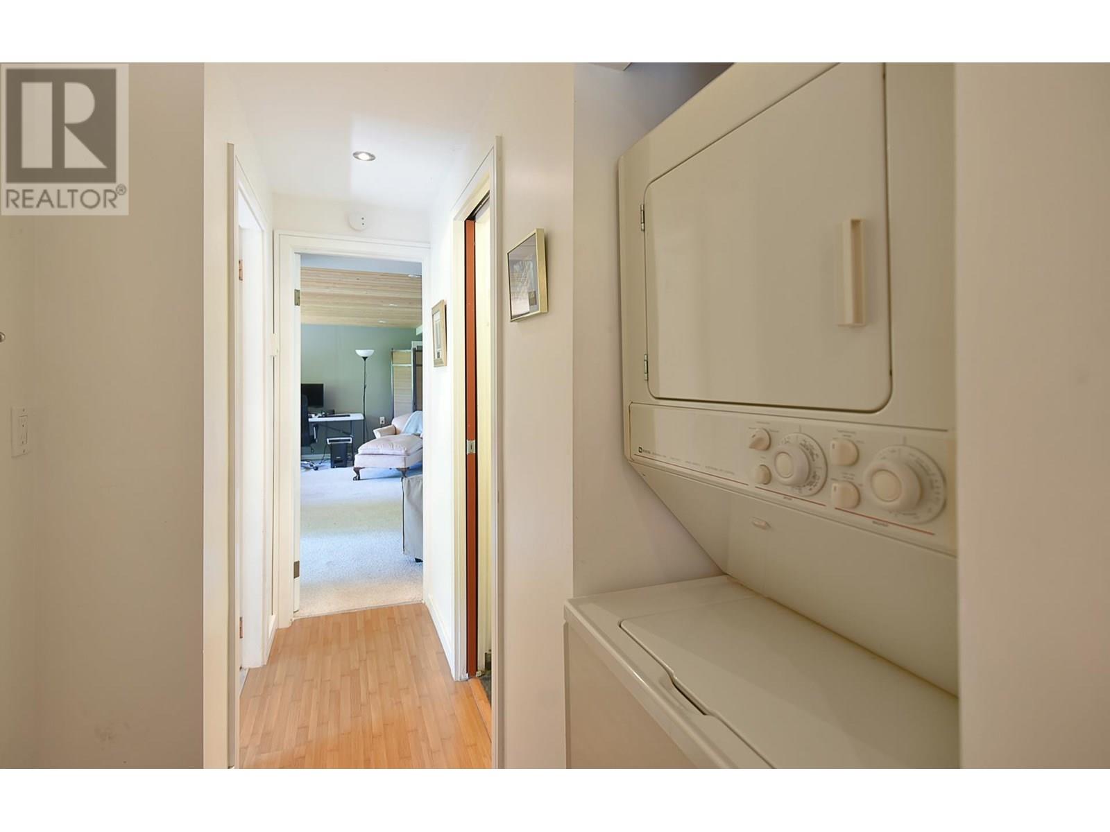 5345 SELMA PARK ROAD, Sechelt