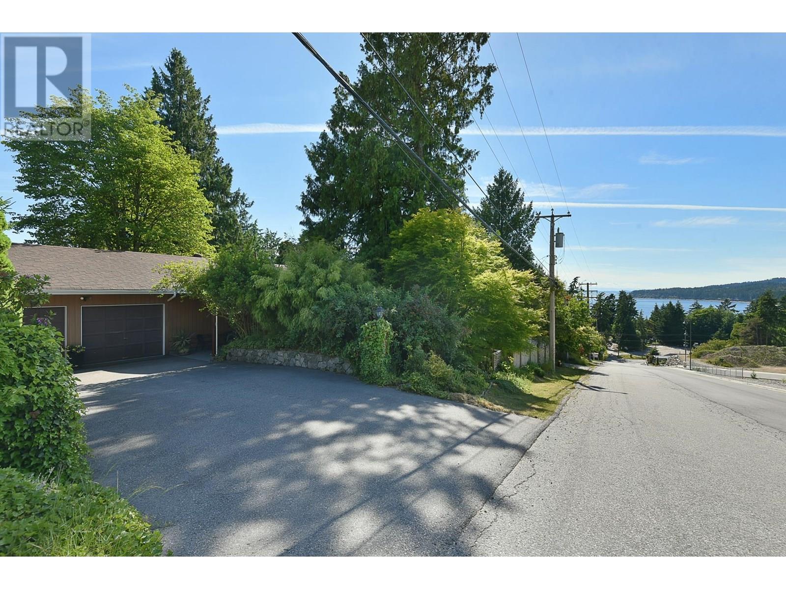 5345 SELMA PARK ROAD, Sechelt