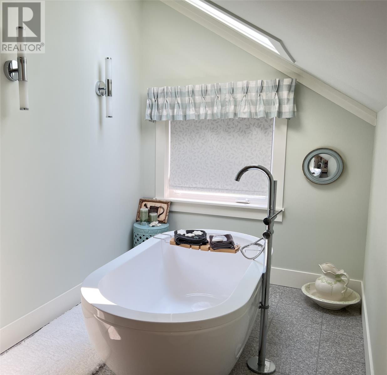 78 Bayview Road - Image 24