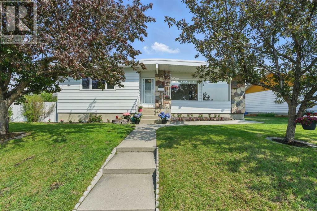 2128 8 Avenue NE, Calgary, Alberta