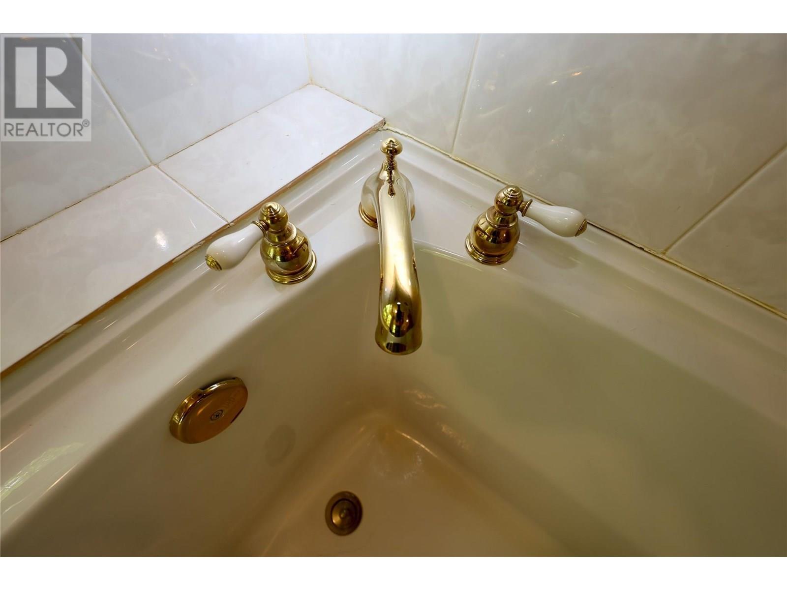 3361 & 3365 95 HIGHWAY - 54