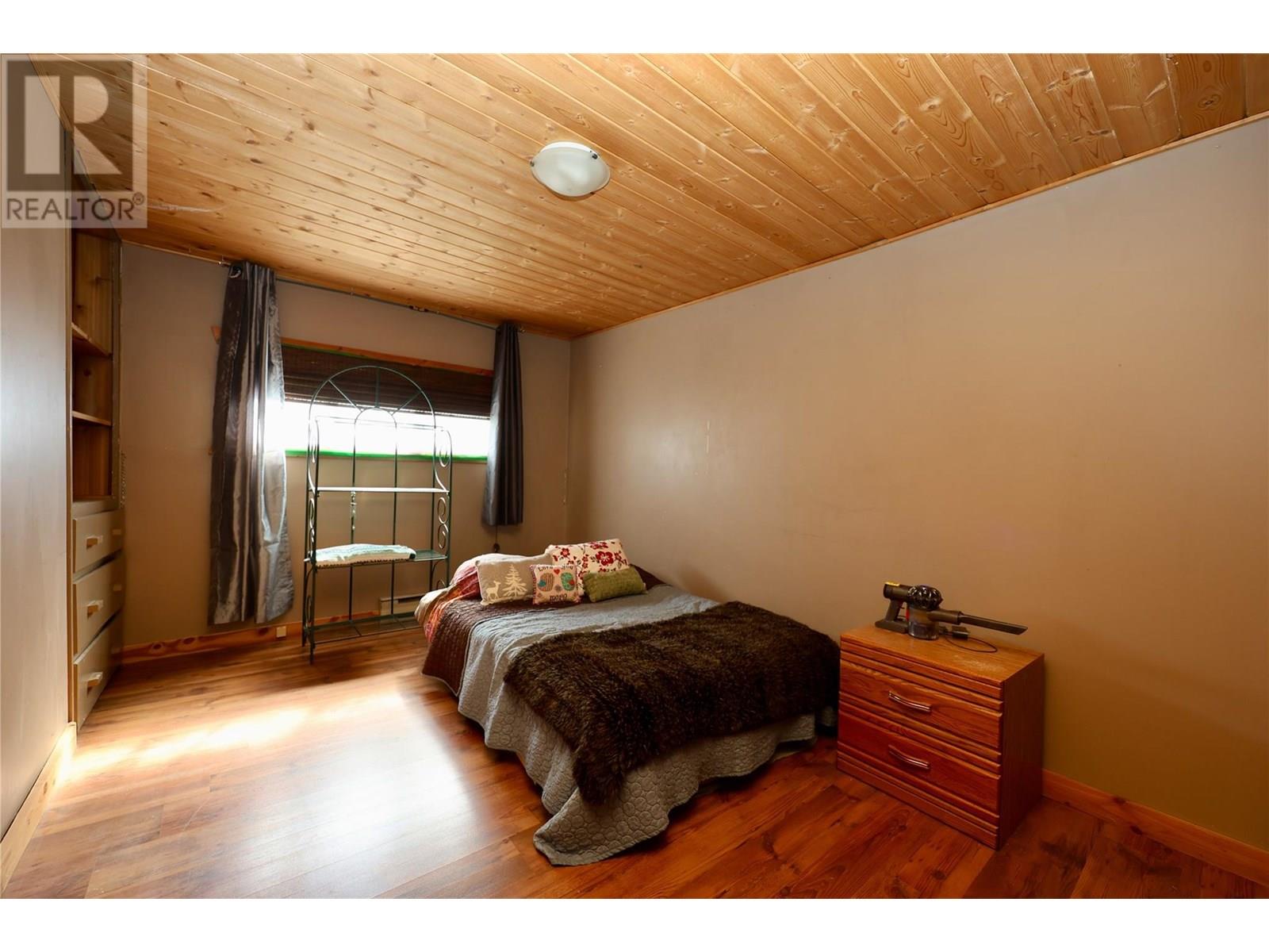 3361 & 3365 95 HIGHWAY - 66