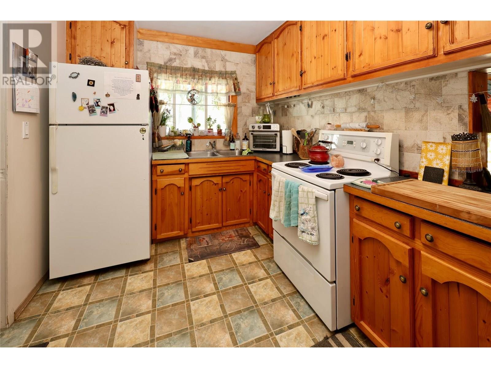 3361 & 3365 95 HIGHWAY - 63