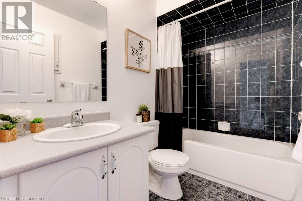Photo 38 of 5090 Fairview Street Unit 40, Burlington ON