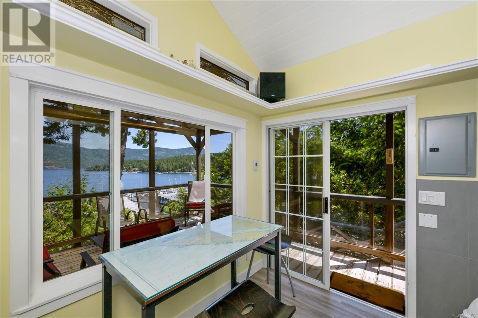 Photo 11 of 6371 Genoa Bay Rd, Duncan BC