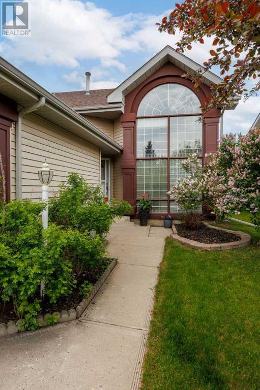 Single Family House Bi-level for Sale in  Citadel Drive NW Citadel Calgary 