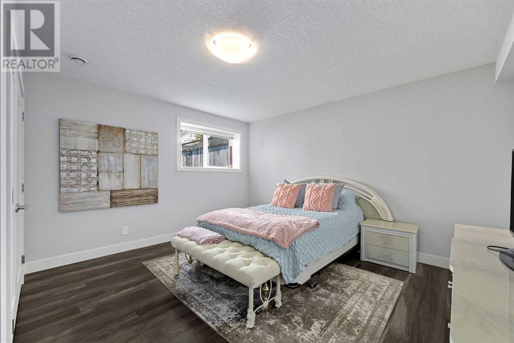 Single Family House Bi-level for Sale in  Citadel Drive NW Citadel Calgary 