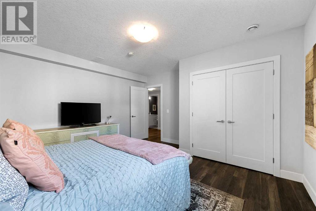 Single Family House Bi-level for Sale in  Citadel Drive NW Citadel Calgary 