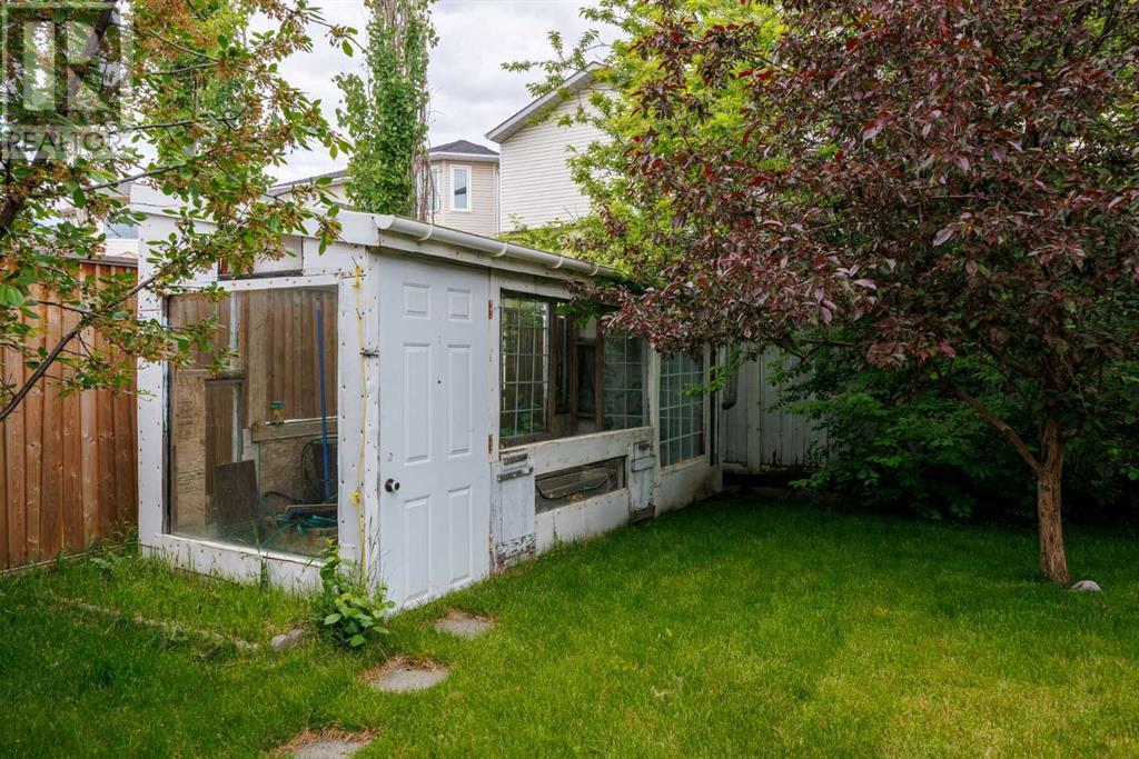 Single Family House Bi-level for Sale in  Citadel Drive NW Citadel Calgary 