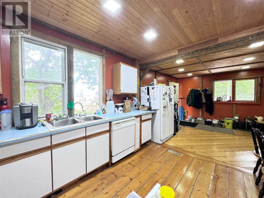 41004 Range Road 215, Rural Lacombe County