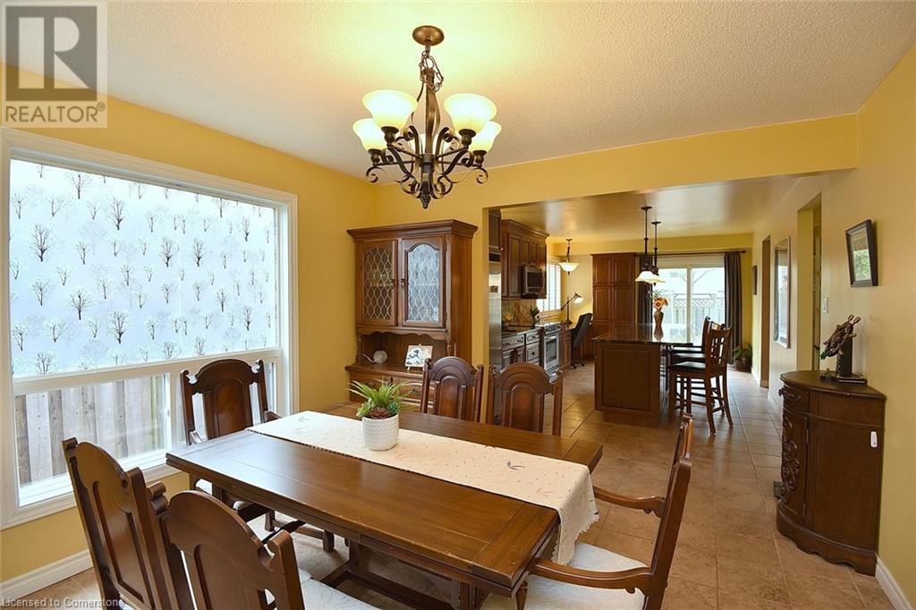 Photo 11 of 43 Niska Drive, Waterdown ON