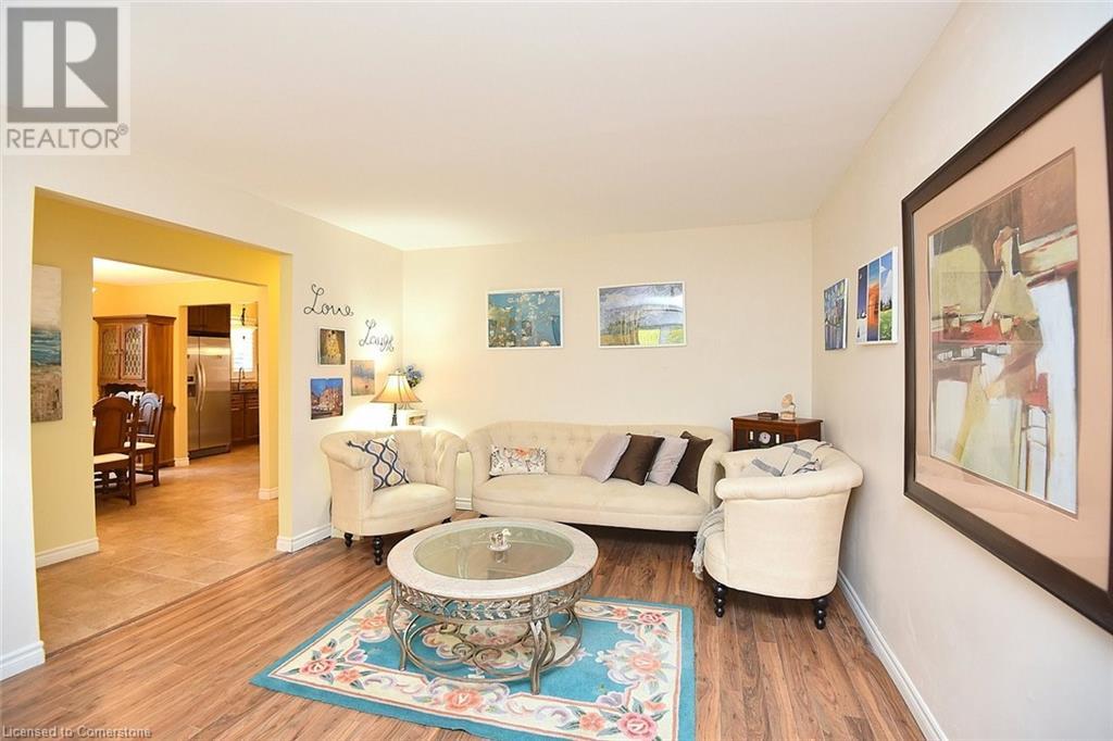 Photo 12 of 43 Niska Drive, Waterdown ON
