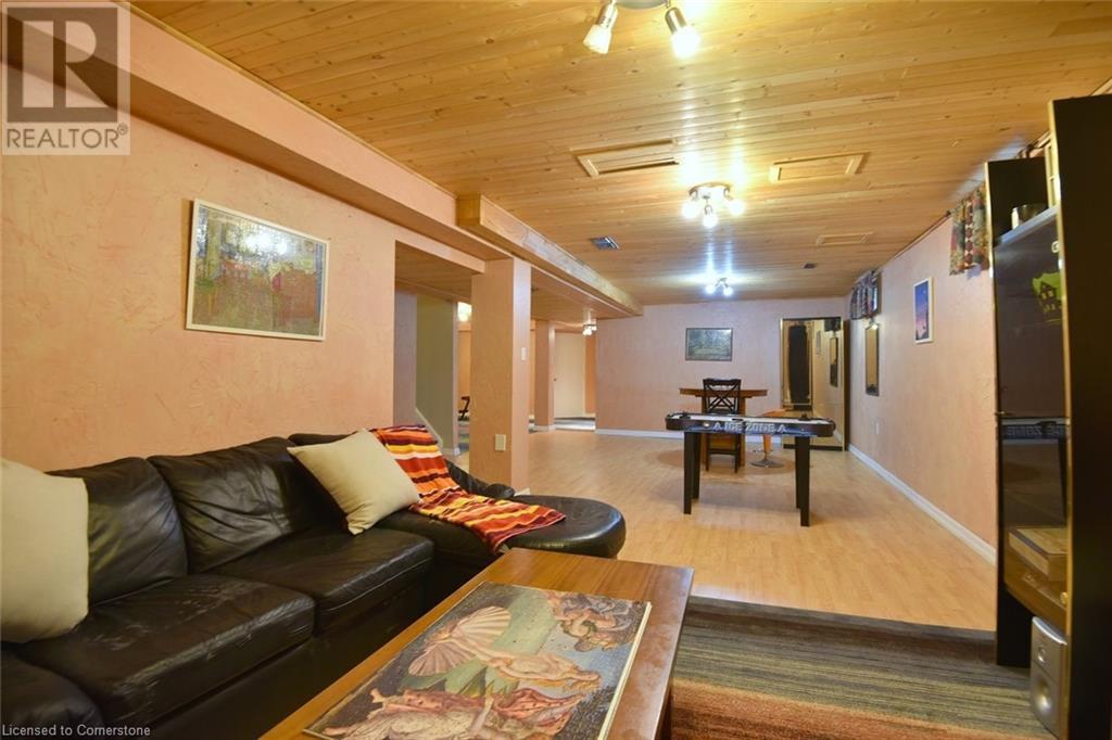 Photo 26 of 43 Niska Drive, Waterdown ON