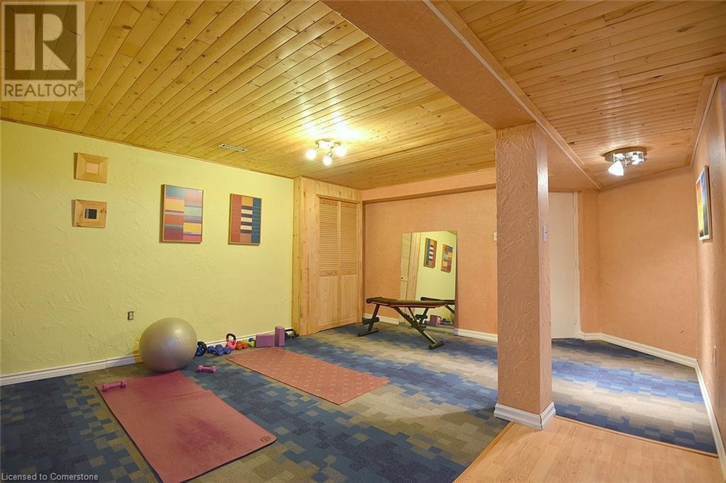 Photo 29 of 43 Niska Drive, Waterdown ON
