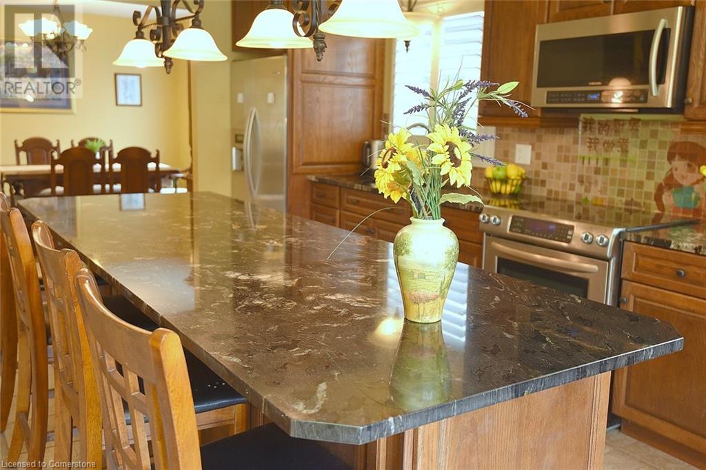 Photo 6 of 43 Niska Drive, Waterdown ON