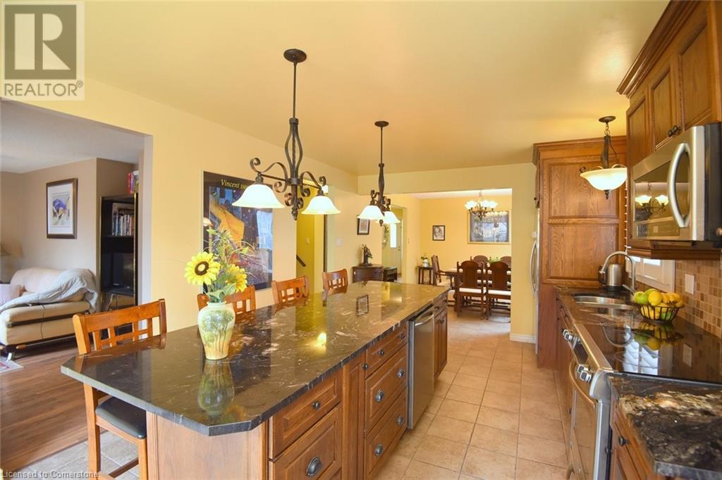 Photo 9 of 43 Niska Drive, Waterdown ON