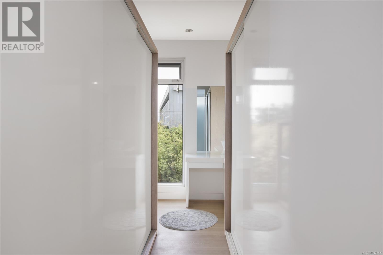  295 King George Terrace, Oak Bay