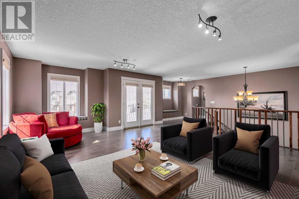Single Family House for Sale in  Wentwillow Lane SW West Springs Calgary 